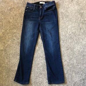 Angels stretch Jean